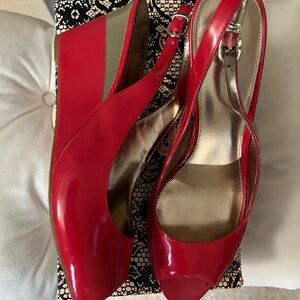 Alfani Strappy Sandals Evening wedge Heels Red Gold Sz 10